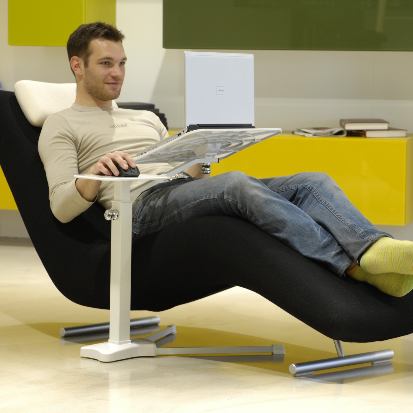 laptop-stand-for-recliner-chaise-longue