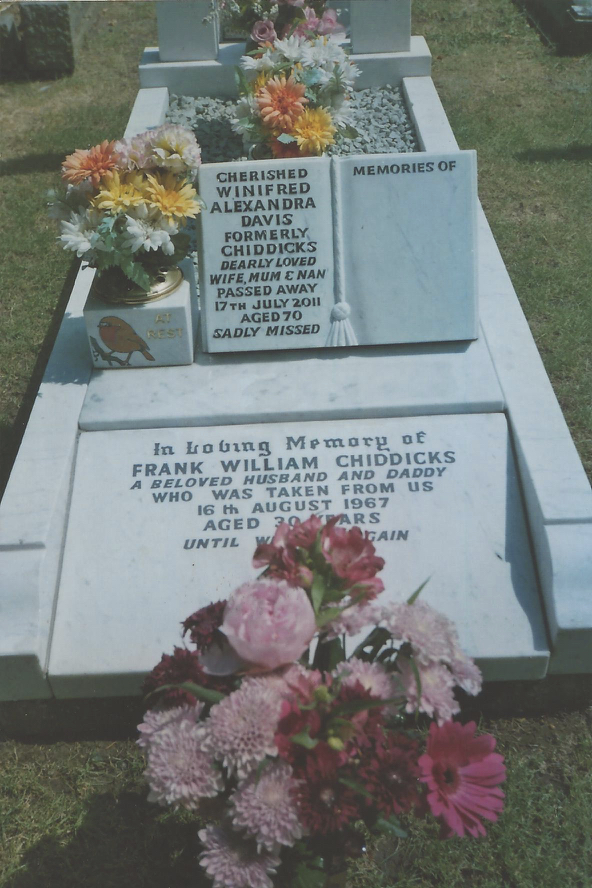 Mums Headstone 2